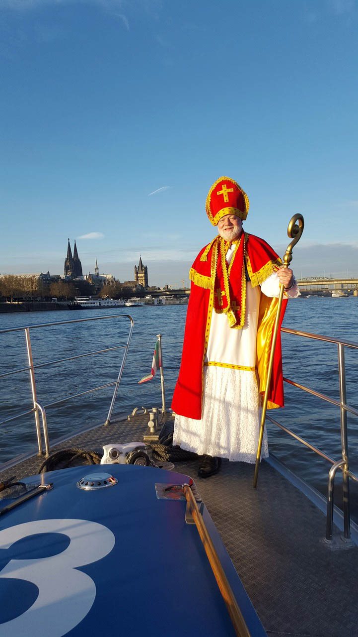 St. Nikolaus besucht den Kölner Yacht Club 